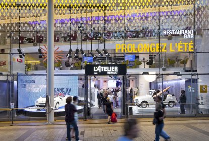 L’Atelier Renault prolonge la belle saison au 53 Champs Elysées
